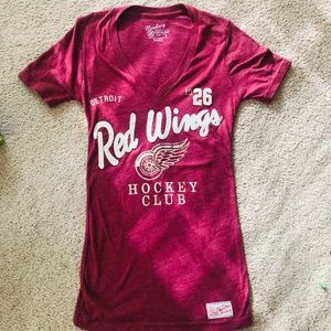 NWOT Classic red wings V-neck shirt